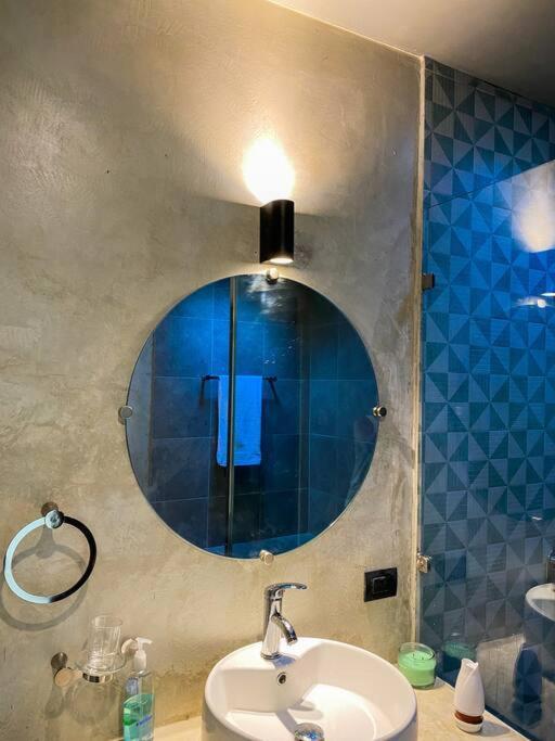 メリダ Modern Casa With Pool 7 Mins From Centro 5Min La Plancha Parkヴィラ エクステリア 写真